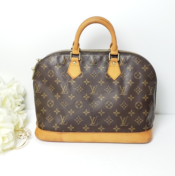 Louis Vuitton Handbags - Authentic Louis Vuitton Alma handbag